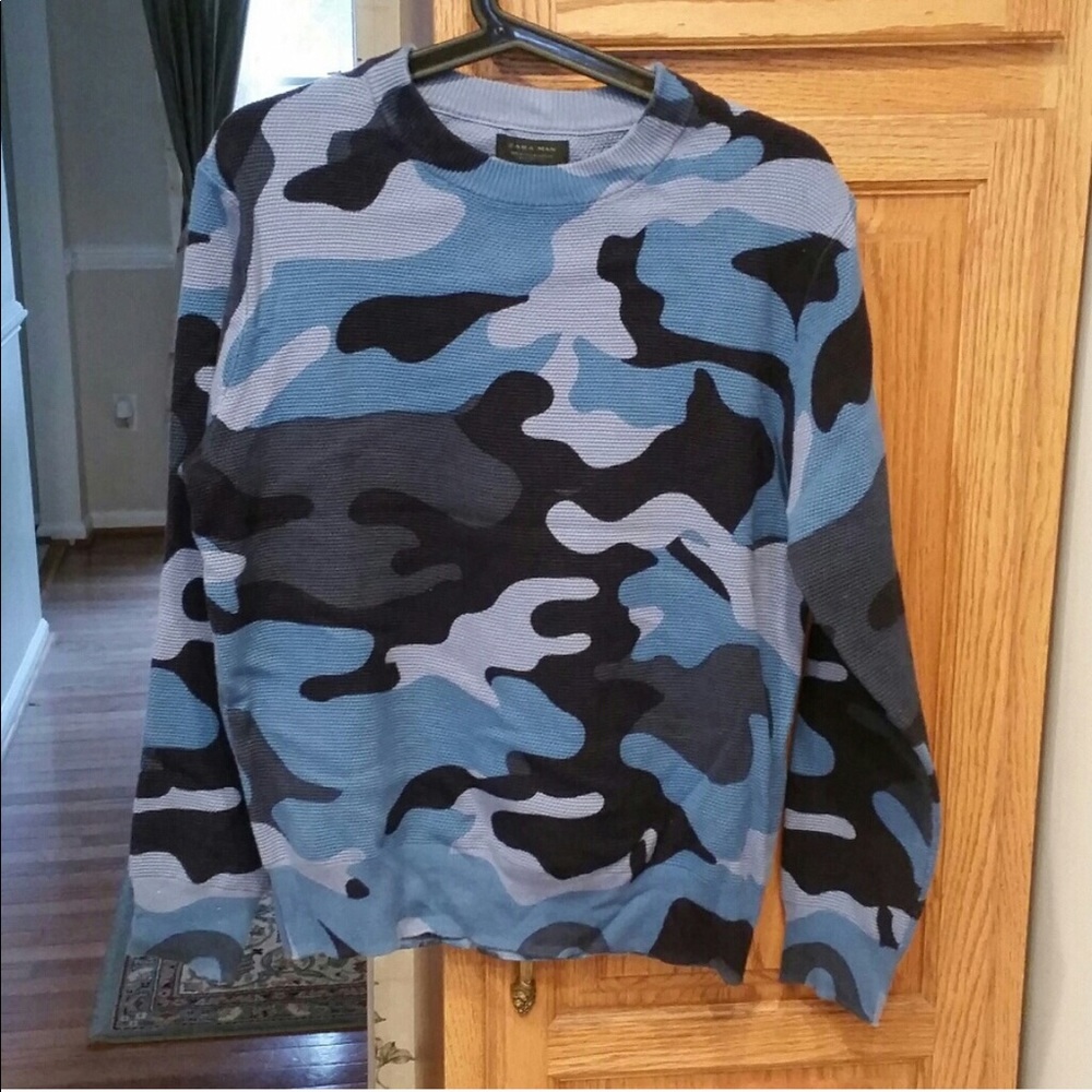 Zara camo sweater